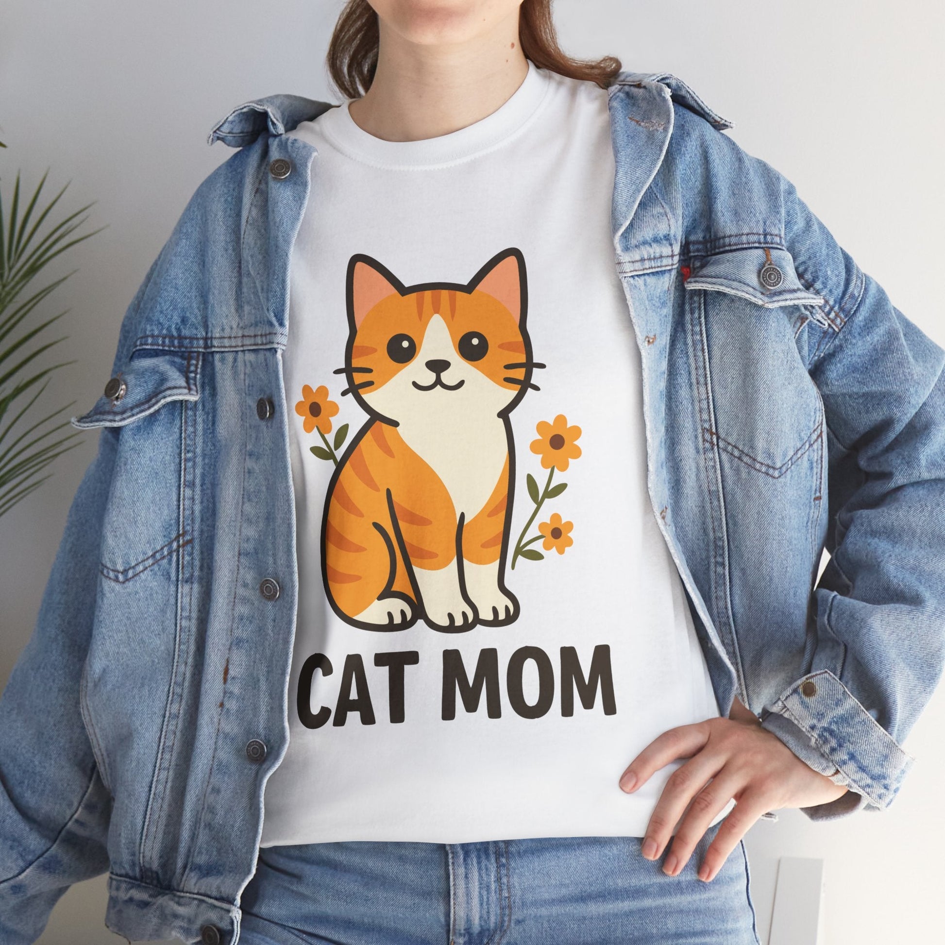 CAT MOM™ Floral Tabby Tee – Purrfect for Proud Cat Mamas - Cocolychee