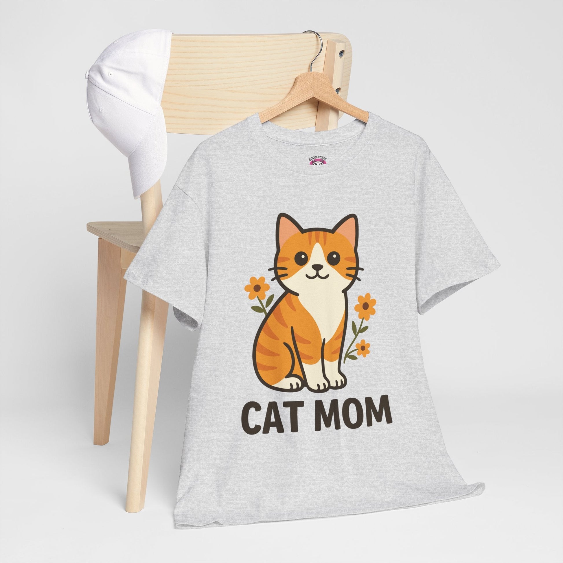 CAT MOM™ Floral Tabby Tee – Purrfect for Proud Cat Mamas - Cocolychee