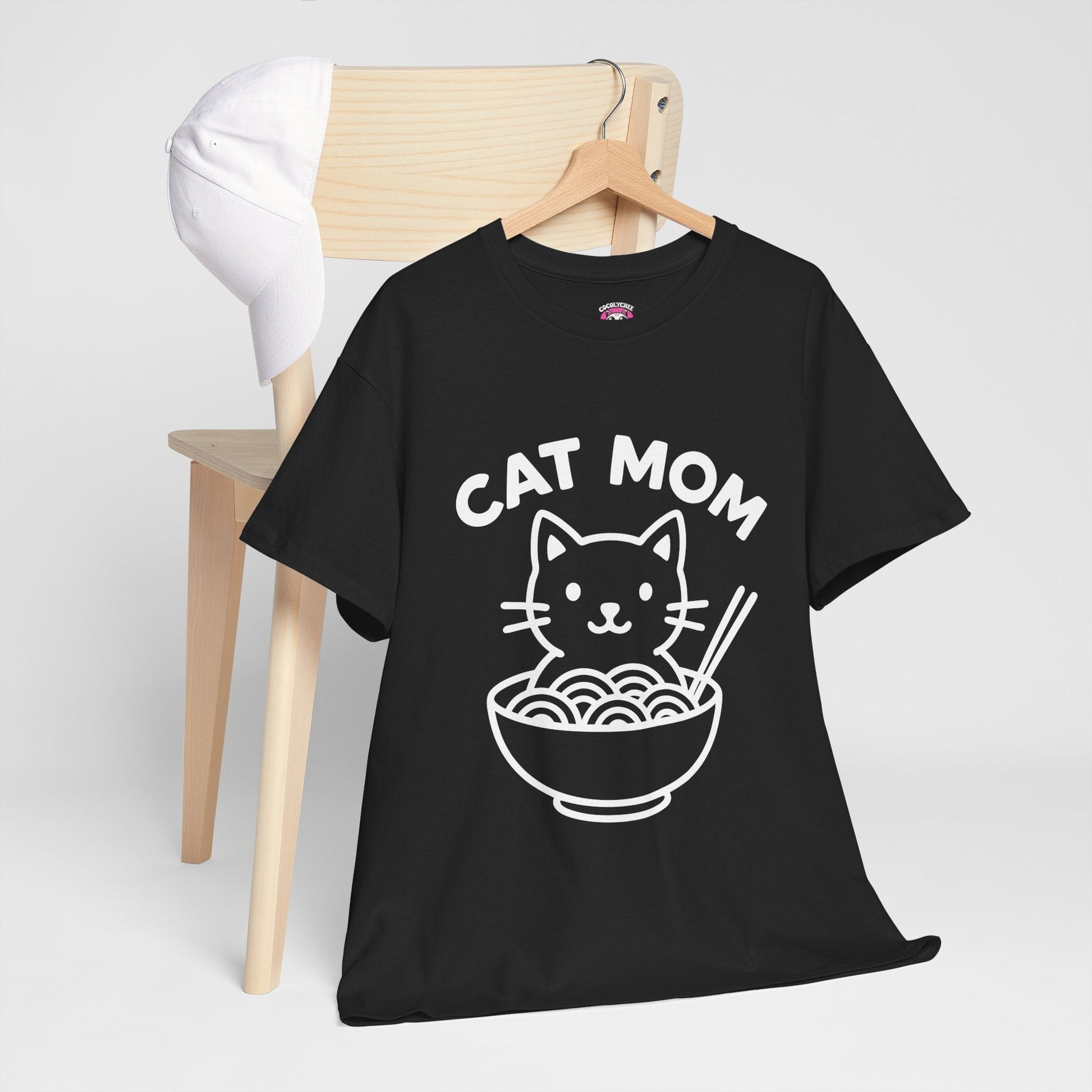 Cat Mom™ Ramen Graphic Tee - Cocolychee