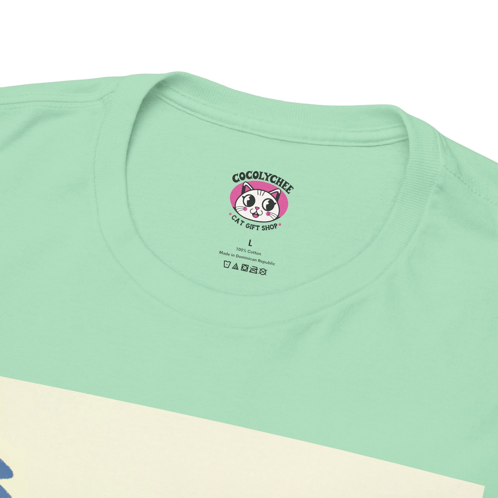 Couchside Burger Cat™ Color Edition Graphic Tee - Cocolychee
