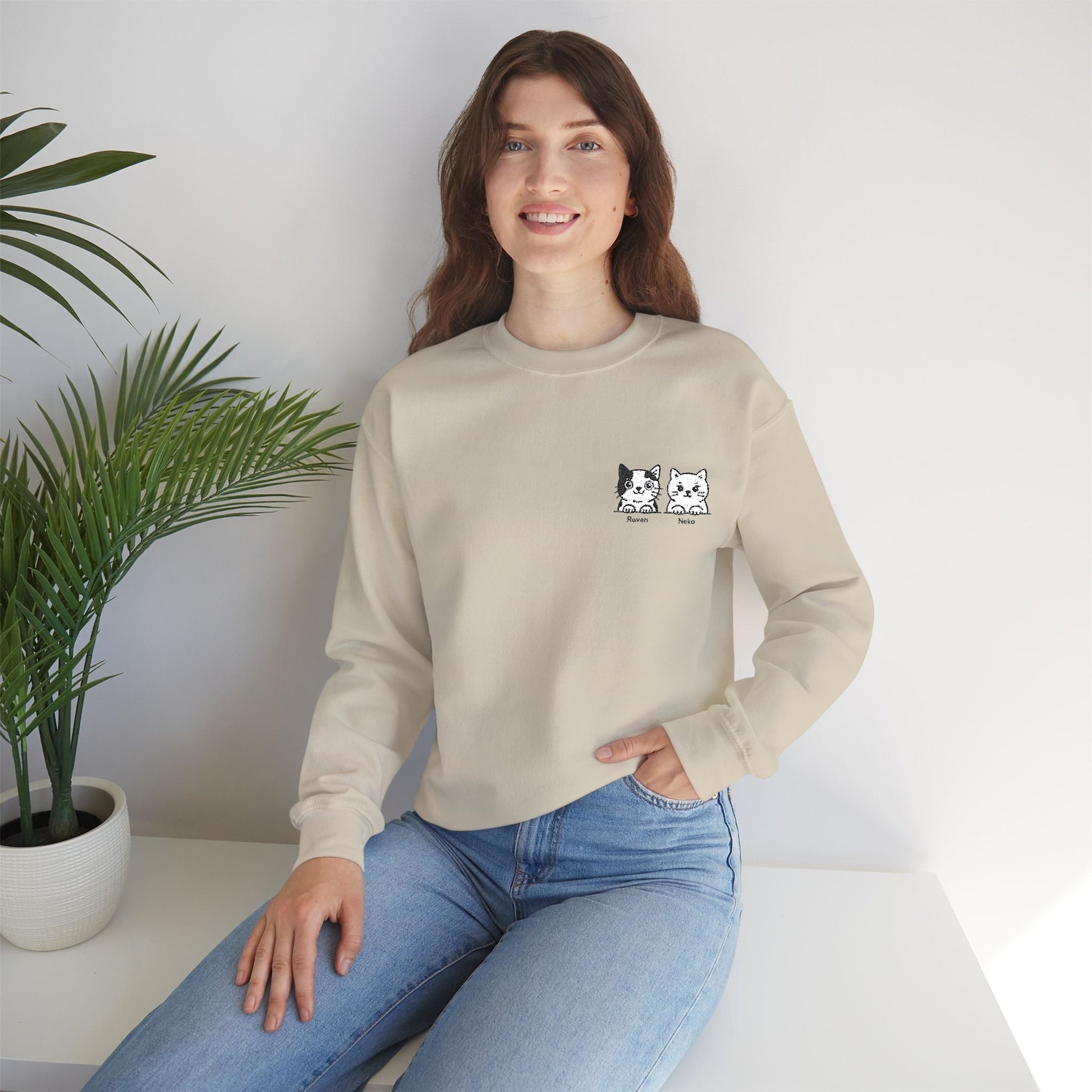 Embroidered Cat Portrait Sweatshirt – Custom Line Art Style 🐾 - Cocolychee