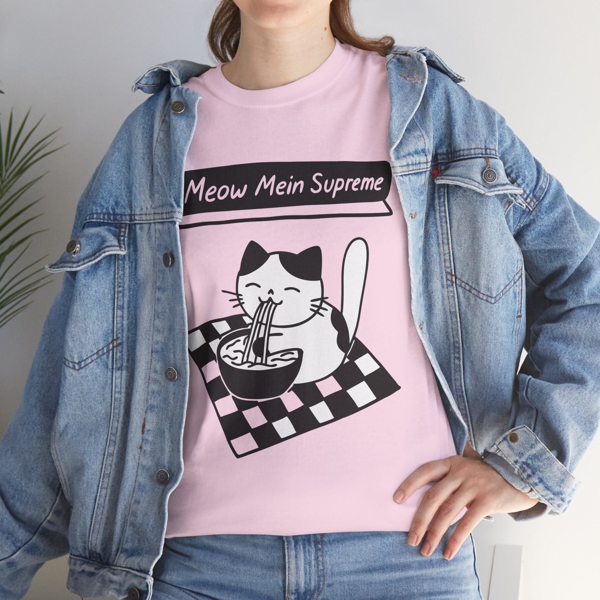 Meow Mein Supreme™ Cat & Ramen Graphic Tee - Cocolychee