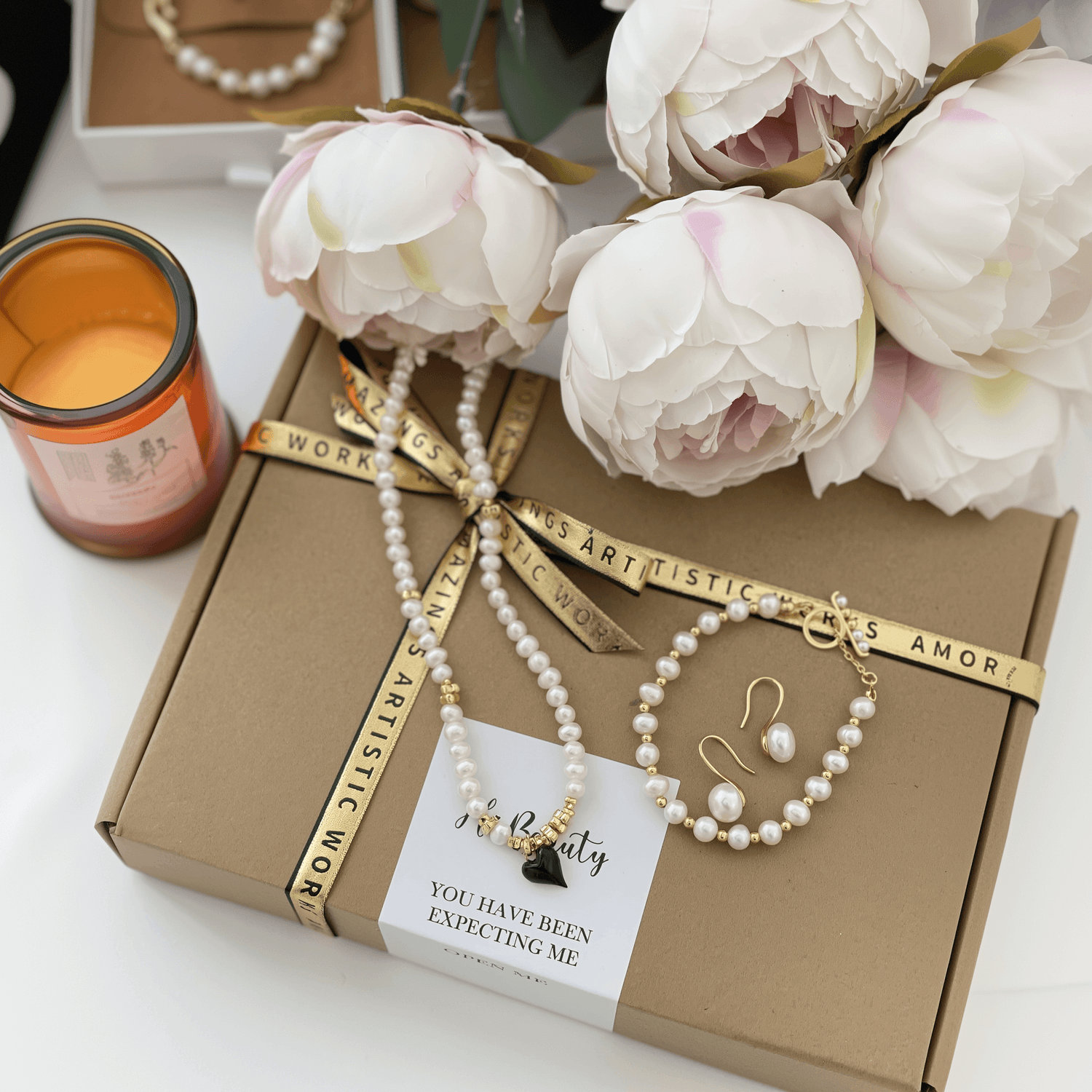 Cocolychee jewelry packaging box showcasing elegant and premium design