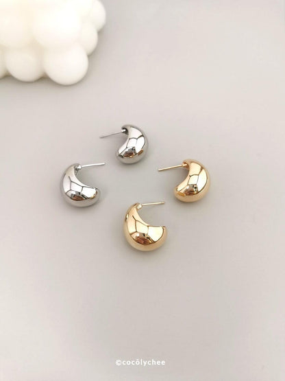 Delicate Sterling Silver Hoops - Cocolychee