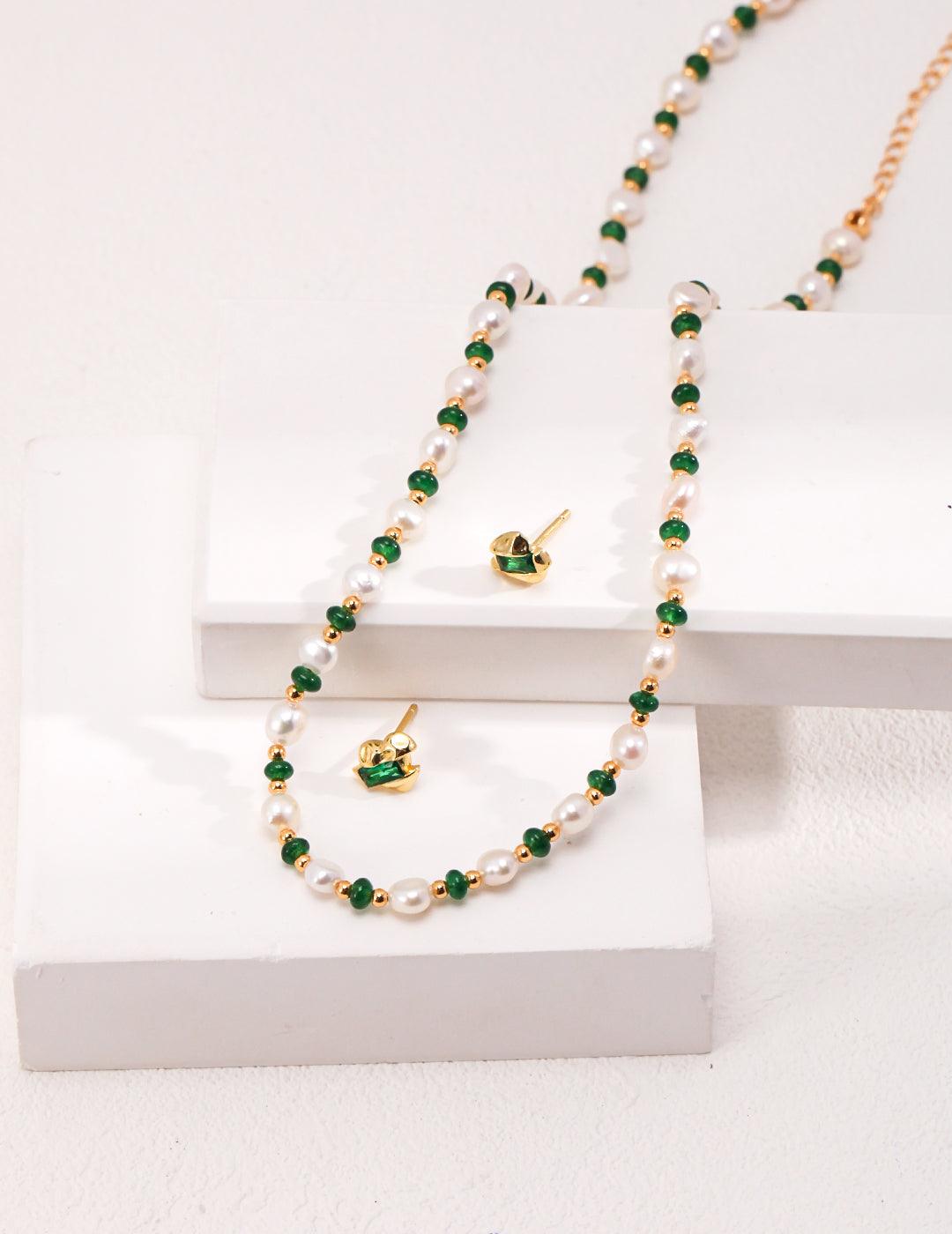 Pearl and Emerald Necklace - Cocolychee