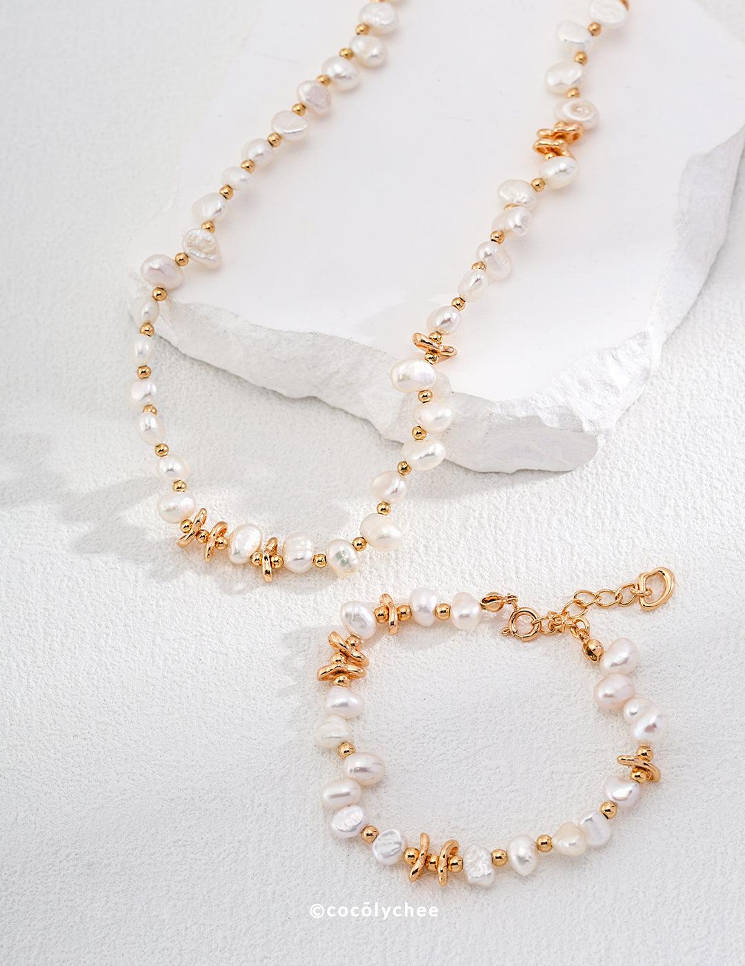 Elegant Pearl Necklace and Bracelet Set - Cocolychee