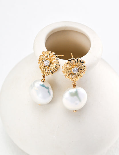 Blossom in Elegance: Vintage Gold Pearl Earrings