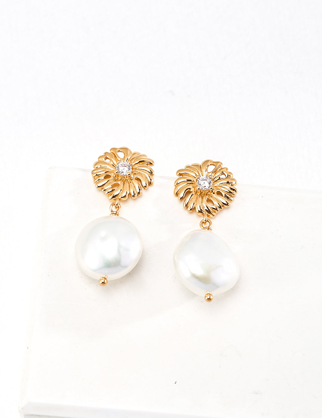 Blossom in Elegance: Vintage Gold Pearl Earrings